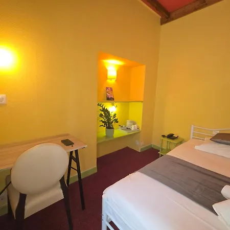 Hotel Magdeleine 3*