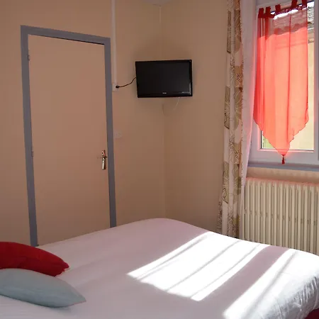 Magdeleine Hotel 3*