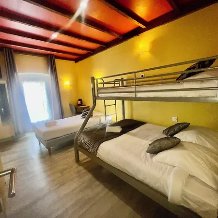 Hotel Magdeleine Romans-sur-Isere