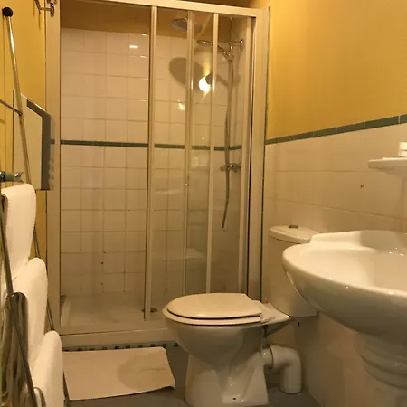 Magdeleine Hotel 3*