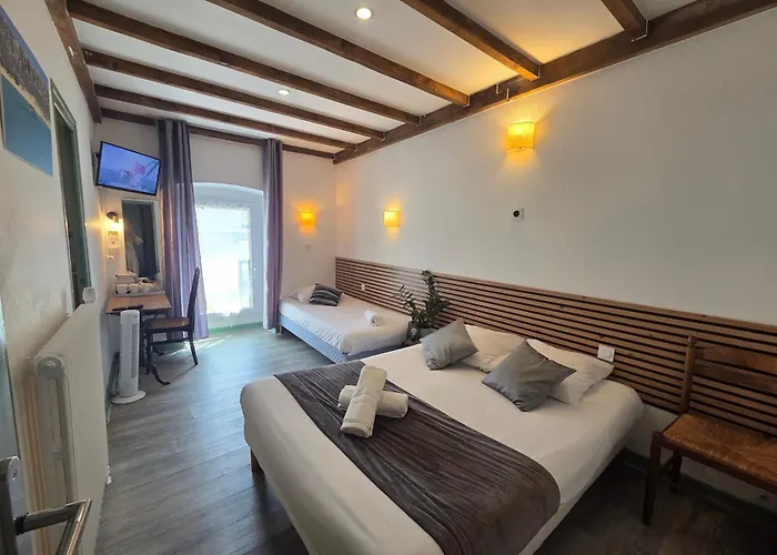 Magdeleine Hotel