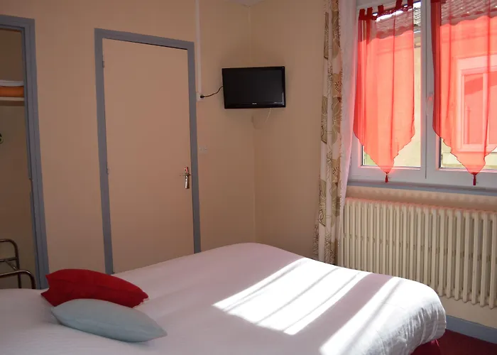 Magdeleine Hotel 3*
