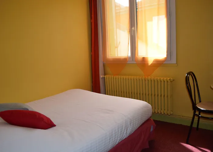 Magdeleine Hotel 3*