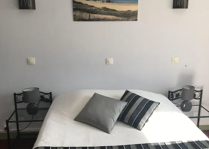 Hotel Magdeleine Romans-sur-Isère